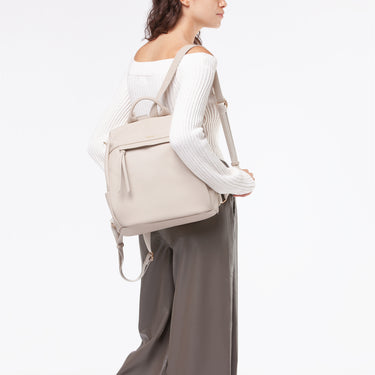 45750be0ce435eba4f253c9817c40b93_ECRU_MIBS9IC05_14_991