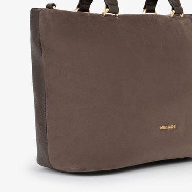 decbff23ce0b2a73e2a539e837752376_MARRONE_MIBS9IV02_22_064