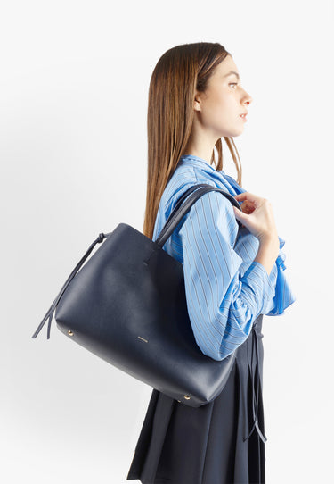 8614c9477a5d86f42a1da6b19d625392_BLU_MIBS9UX01_19_002