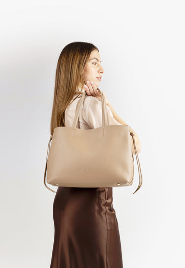 decbff23ce0b2a73e2a539e837752376_MARRONE_MIBS9UX01_24_259