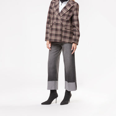 f64995525916e1291ea37f9b68a60166_NERO_MISC9KQ01TES_16_001