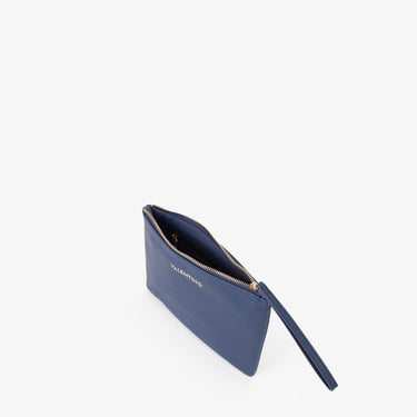 8614c9477a5d86f42a1da6b19d625392_BLU_VBE9AD528_10_002