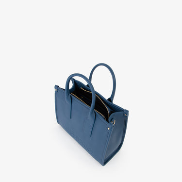 8614c9477a5d86f42a1da6b19d625392_BLU_VBS9EO04_17_002