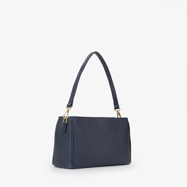 8614c9477a5d86f42a1da6b19d625392_BLU_VBS9QB13_9_002