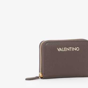 decbff23ce0b2a73e2a539e837752376_MARRONE_VPS5A8137_34_064